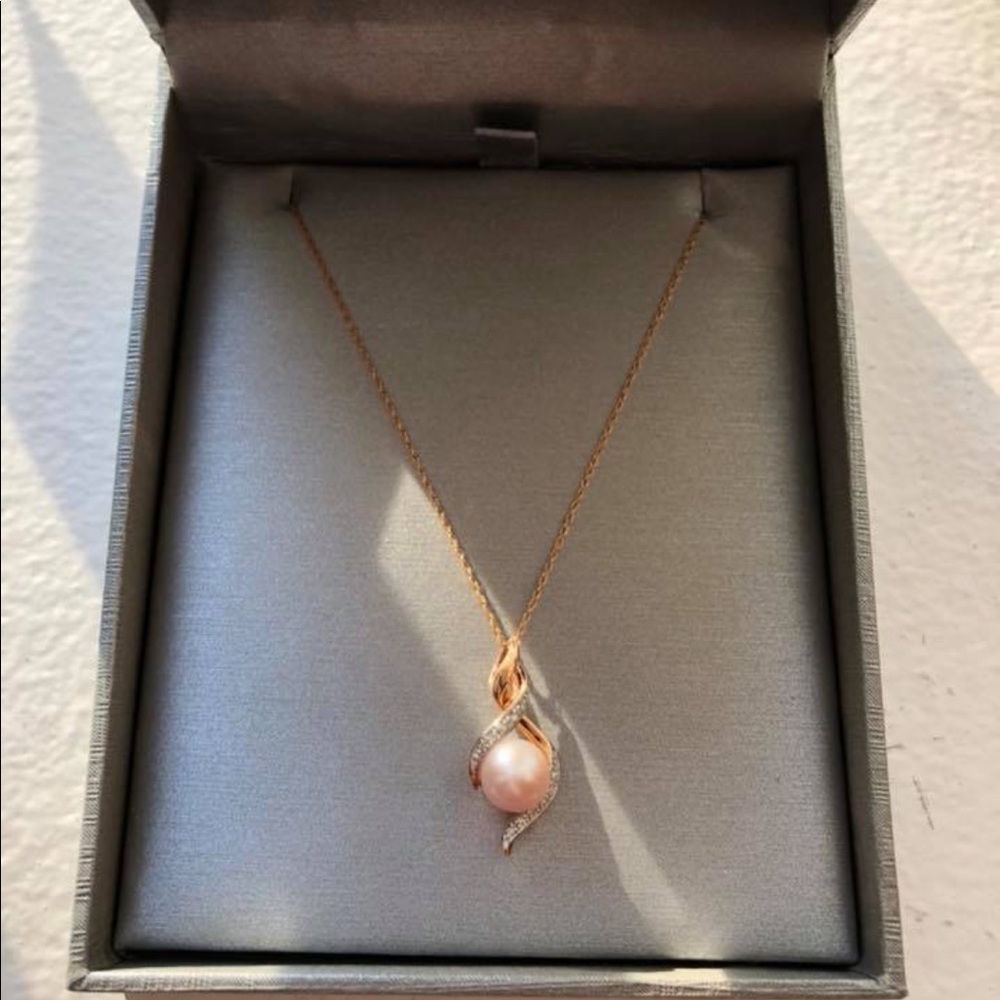 Pink Cultured Freshwater Pearl & Diamond Pendant